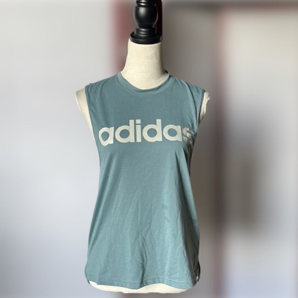 Adidas Sleeveless Workout Top with Logo on the Front and Back